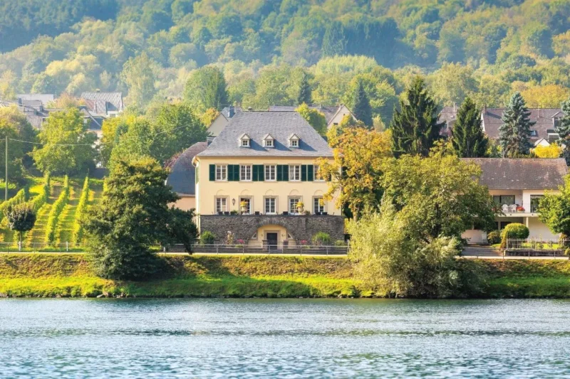 Wein- und Landhaus S A Prüm