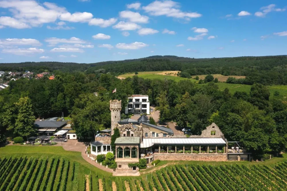 Relais & Châteaux Hotel Burg Schwarzenstein