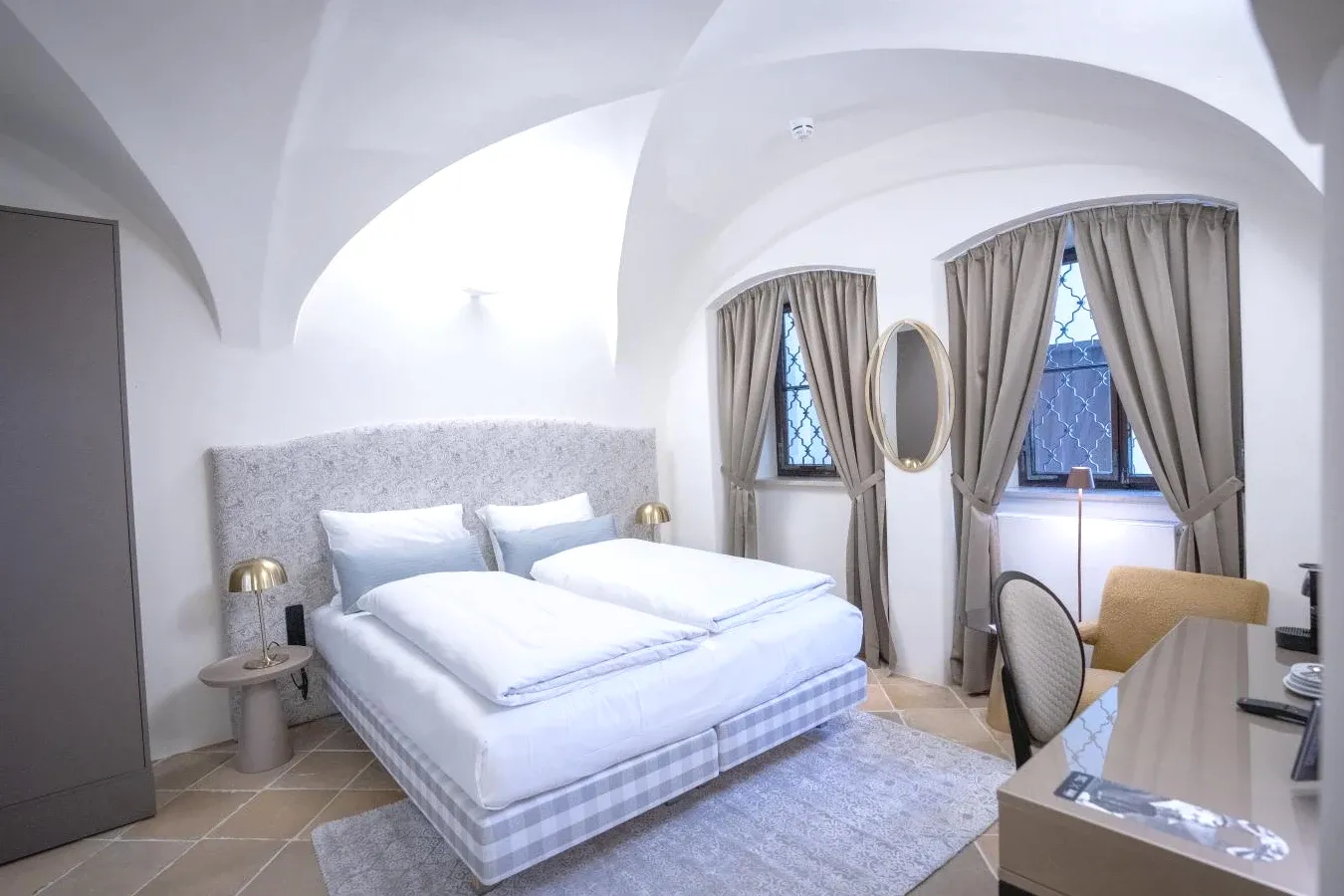 Luxuriöse 5-Sterne-Unterkunft im Maxim Suites by Elias Holl Augsburg