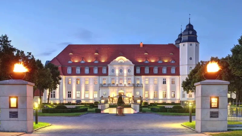 Luxusaufenthalt im 5-Sterne-Hotel SCHLOSS Fleesensee in Göhren-Lebbin