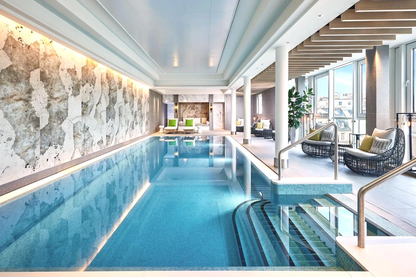 Pool The Westin Grand Frankfurt 5-Sterne-Luxushotel in Frankfurt am Main