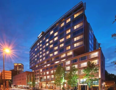 Prestigeträchtiges Hotel Hilton Frankfurt City Centre in Frankfurt am Main